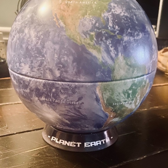 Earth 🌎 Puzzle Globe with Stand